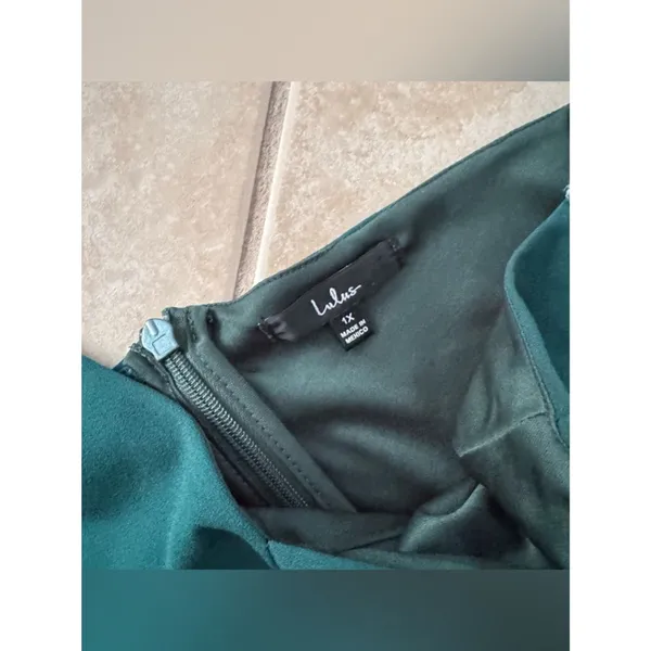 Lulus emerald green one shoulder maxi dress - Image 5
