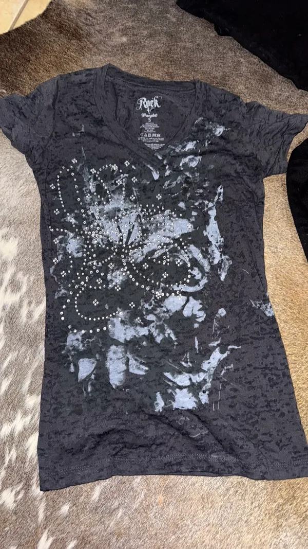 Black burnout sparkle tee Size XS - Image 2