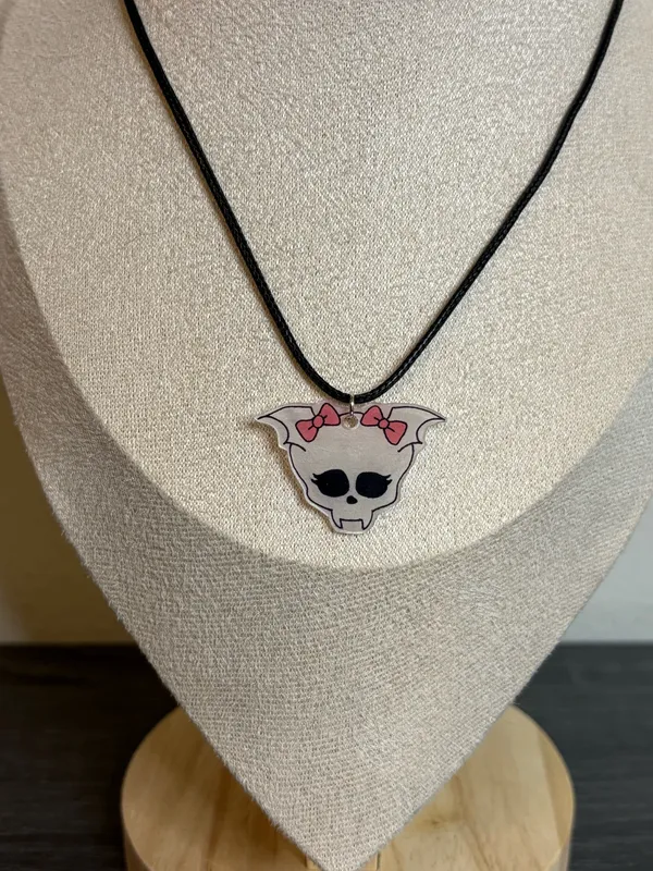 Handmade Monster High Draculaura Necklace - Image 4