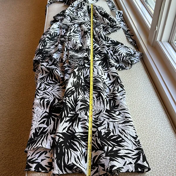 Lulus Black & White Plunging V Neck Halter Ruffled Tier Maxi Long Dress size S - Image 9