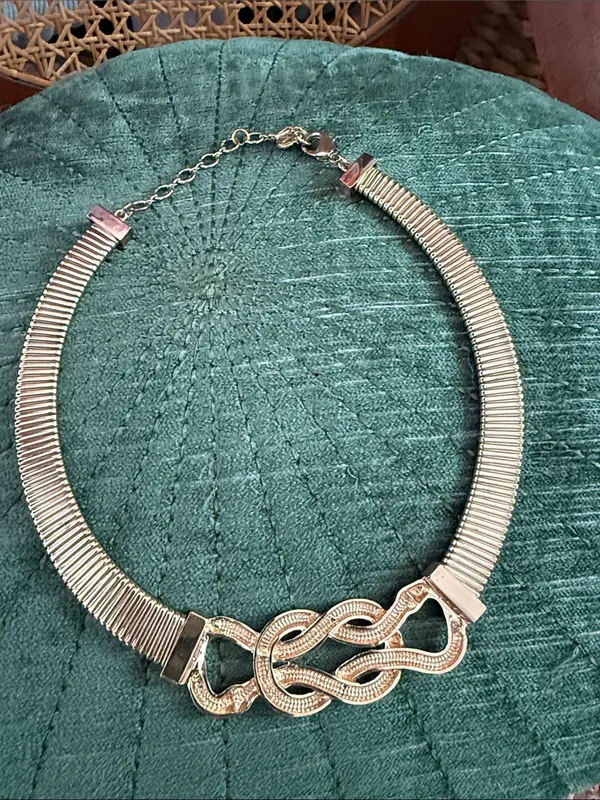 Aldo Gold Tone Love Knot Cleopatra Medusa Snake Head Dynasty Glam Necklace - Image 2