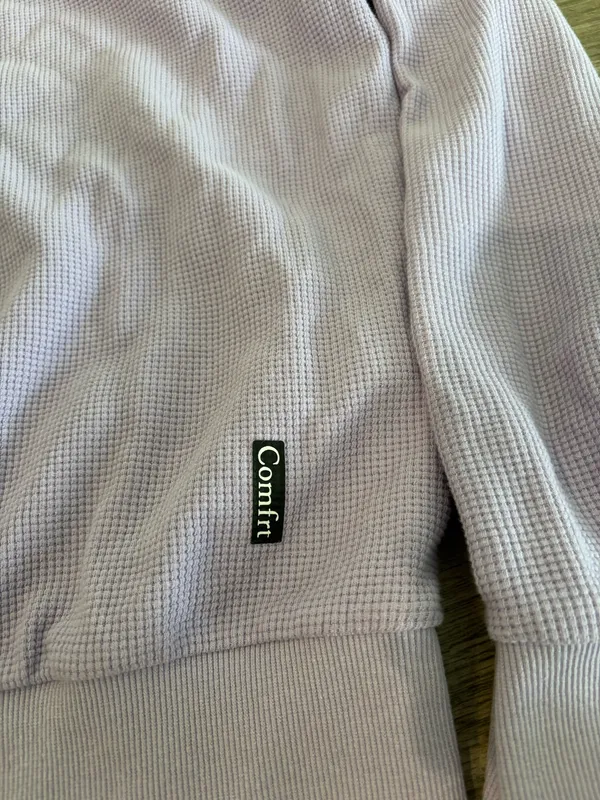 comfrt crewneck  - Image 3