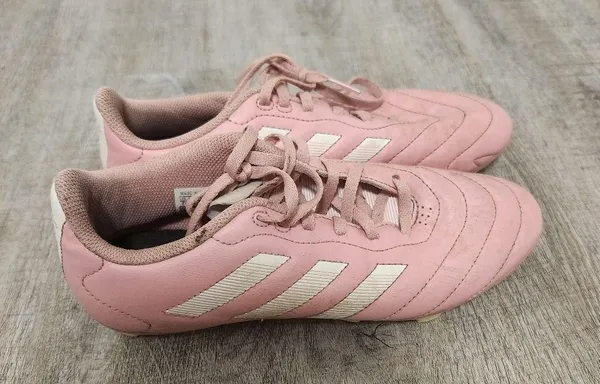 Adidas Pink Cleats Size 7 - Image 3