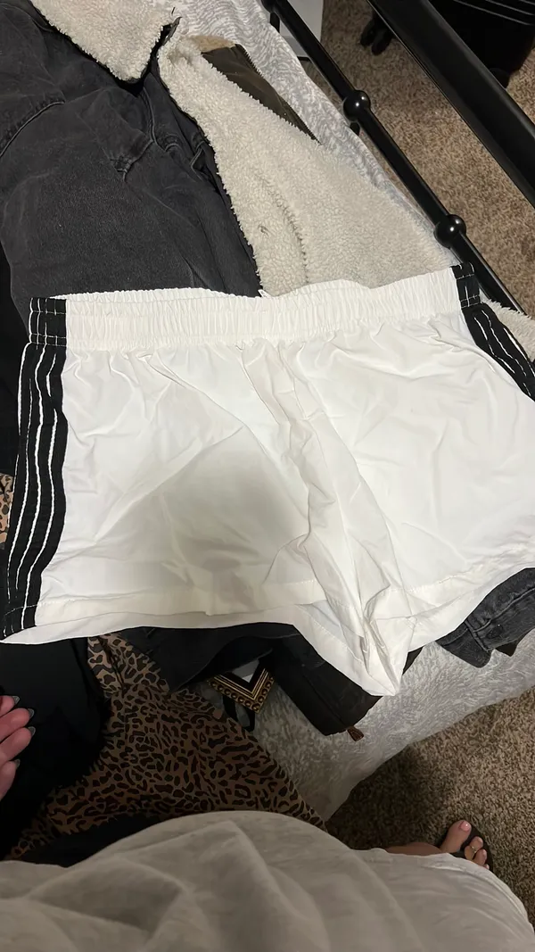 Amazon Shorts - Image 2