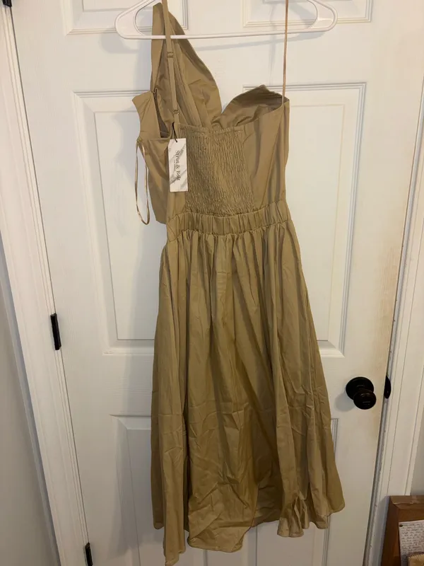 Strut & Bolt Bow Dress Taupe Size Small - Image 4