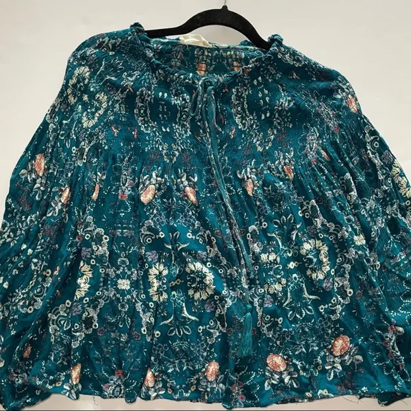 $60 Altar'd State Boho Floral smocked Loose top M - Image 4