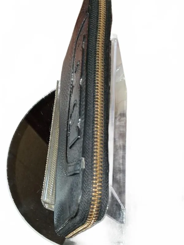 Tory Burch Black Pebbled Leather Zip Wallet with Large Embossed Logo - Image 6