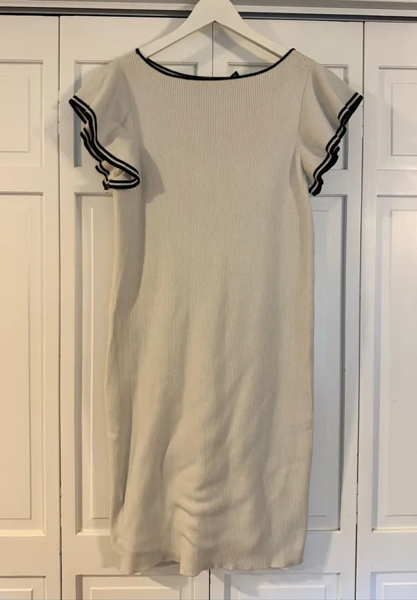 Lauren Ralph Lauren cream and black ribbed ruffled dress xl - Image 2