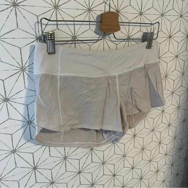 Lululemon Speed Up Short *2.5"
White - Image 4