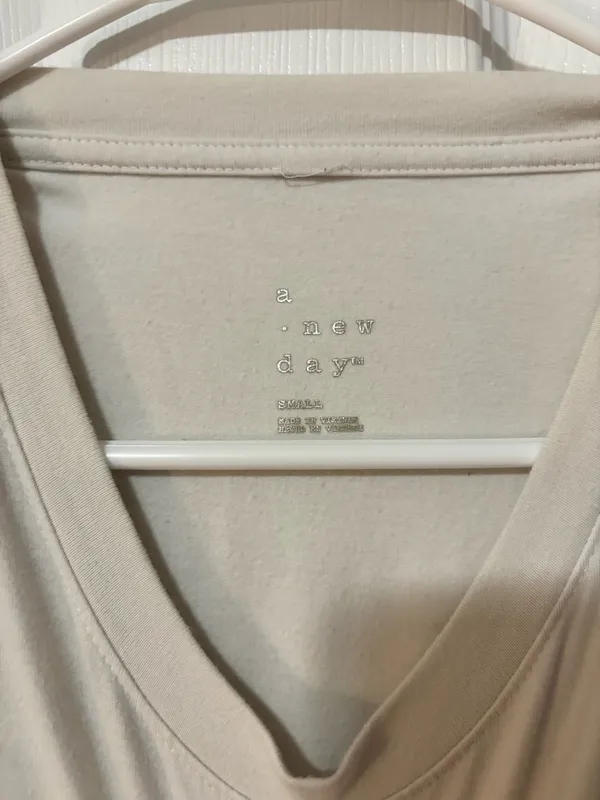 A New Day cropped tee - Image 2