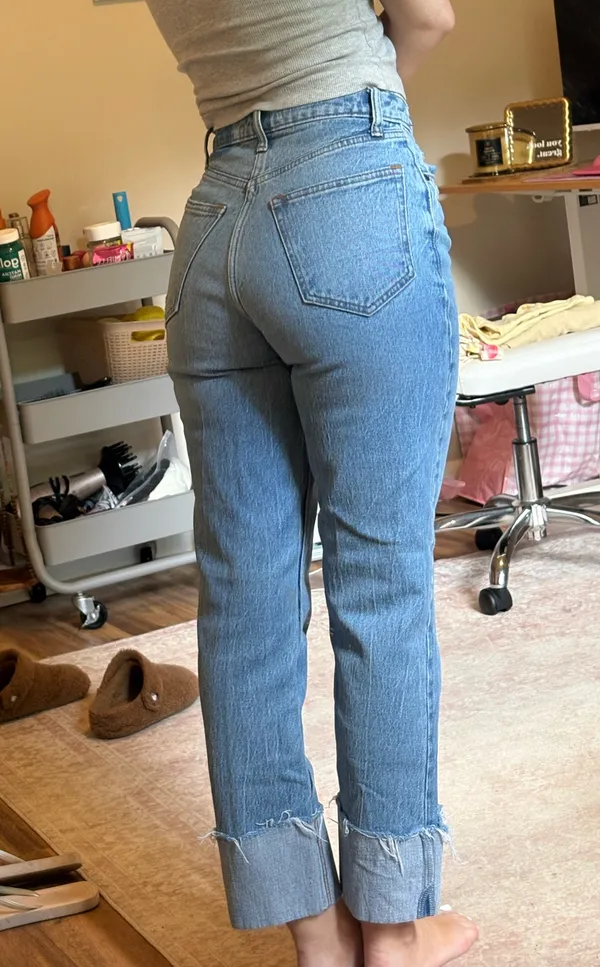 Abercrombie High-Rise Jeans - Image 4
