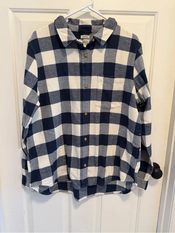 L.L. Bean 100% Cotton Soft Brushed Flannel Size Plaid Size Large - Image 2