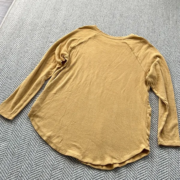 American eagle long sleeve top - Image 6