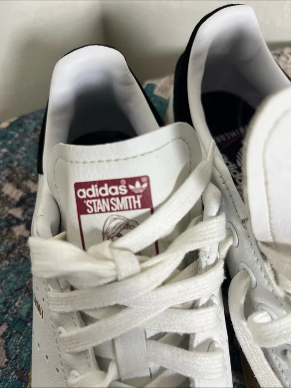 adidas White Leather Sneakers with Burgundy Logo Accents - Image 4