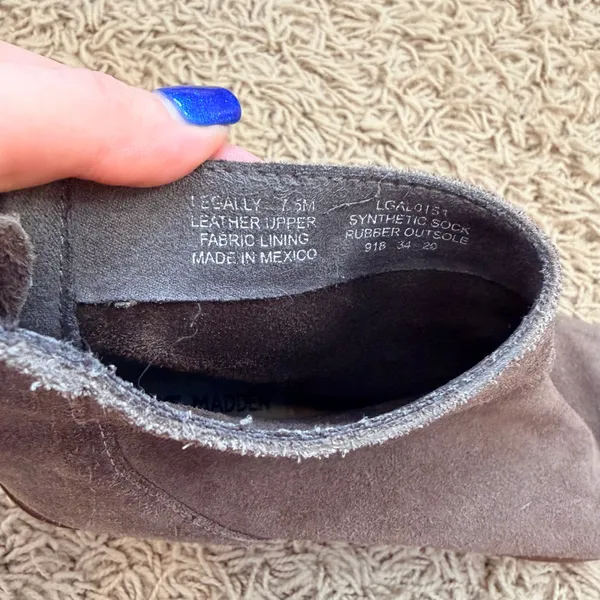 Steve Madden Brown Ankle Boots with Back Zip Size 7.5 - Image 7