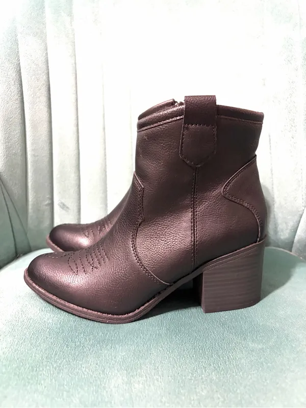 Women's Black Ankle cowboy Boot with Side Zip - Image 7