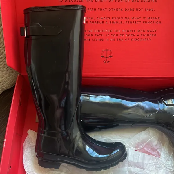 Hunter Black Rain Boots - Image 2