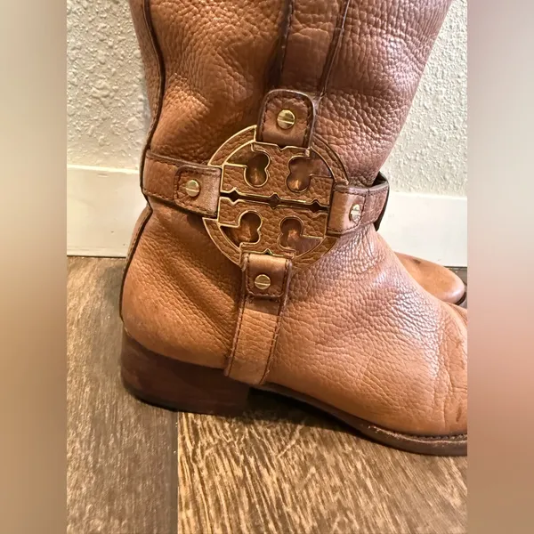 Tory Burch‎ women’s Brown Leather Logo Knee Length Boots Size 9 - Image 4