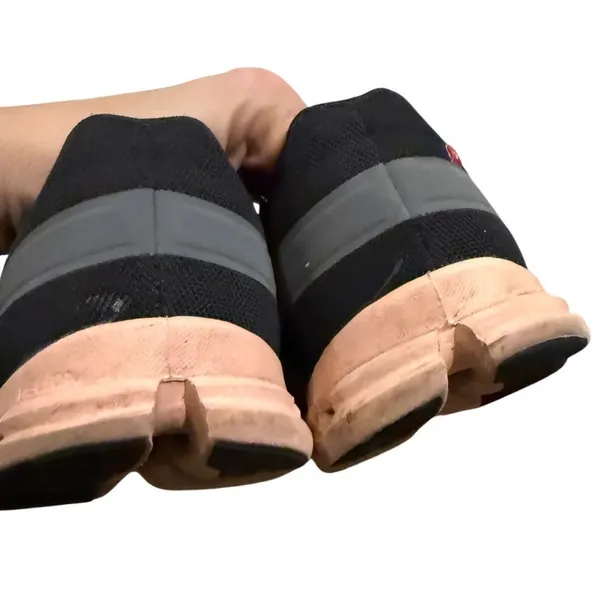 ON Shoes Cloudflow in Rock Peach Women’s Sz. 10 - Image 4