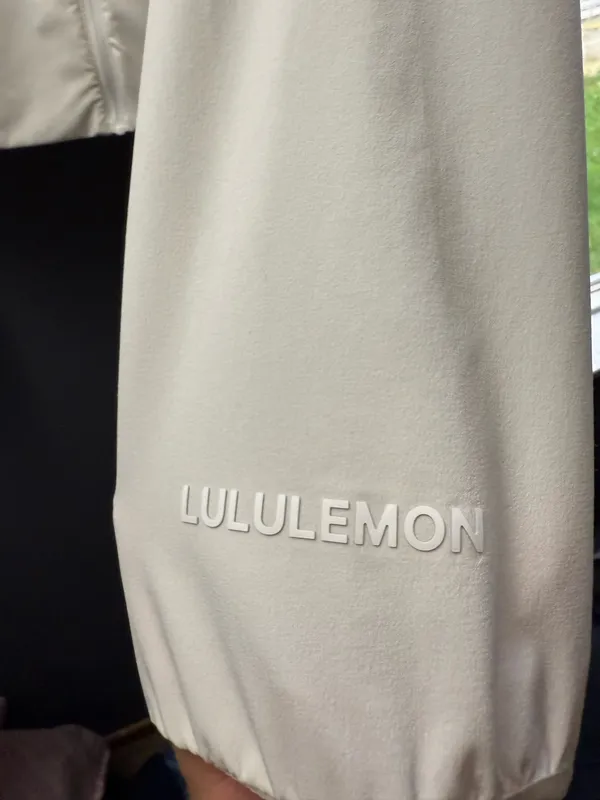 Lululemon Jacket 4 - Image 4