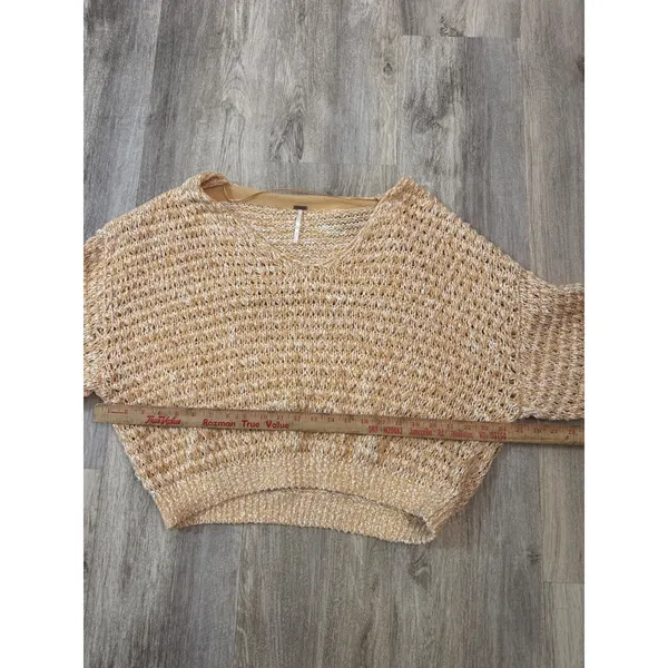 Free People Coconut V-neck sweater in‎ Sandy Combo Size Medium - Image 5