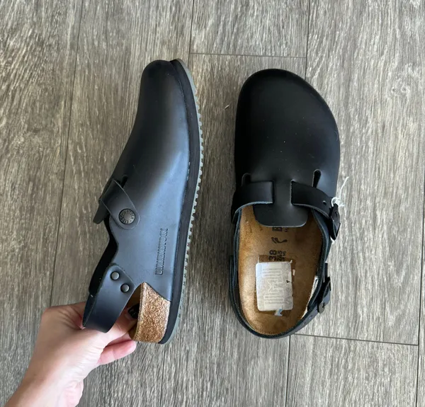 Black Tokio Super Grip Clogs - Image 9