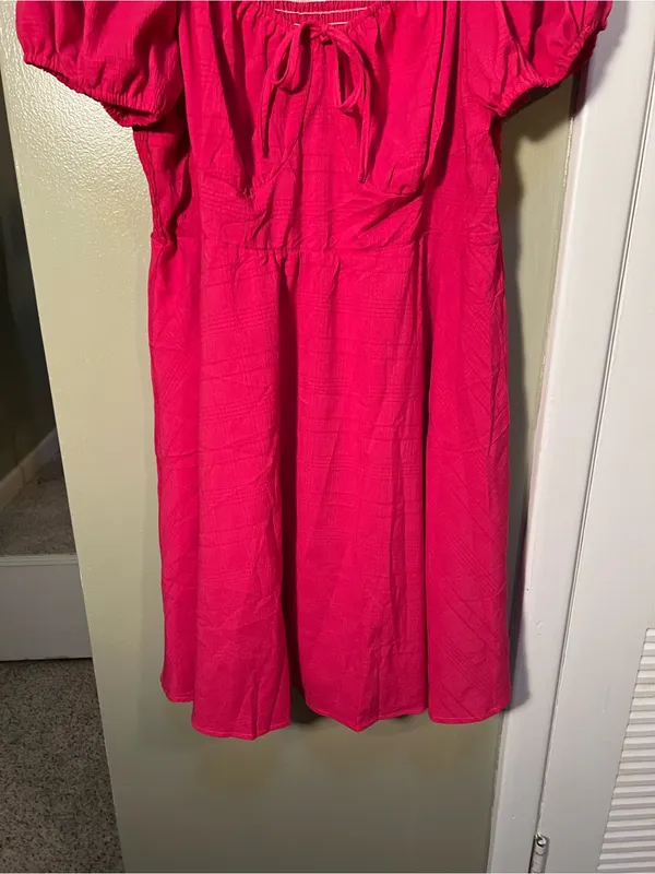 Women’s Size XXL Short Puff Sleeve Dress Bright Pink Sweetheart Neckline Smocked - Image 3