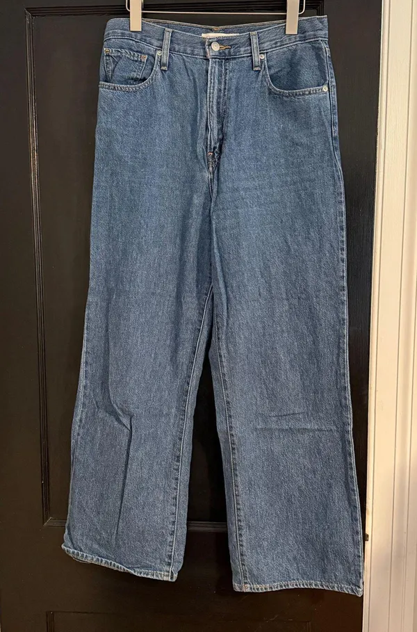 Levi’s High-Waisted Straight Jeans - Image 2