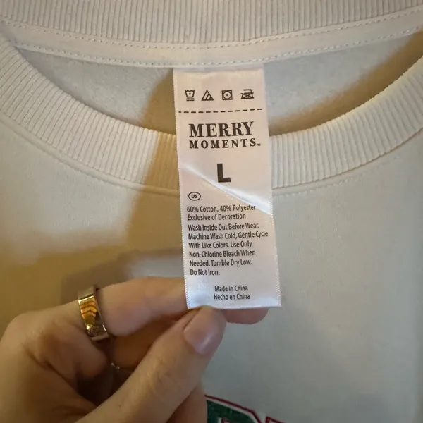White 'Merry' Women's Christmas festival holiday cozy Sweater Size large - Image 2