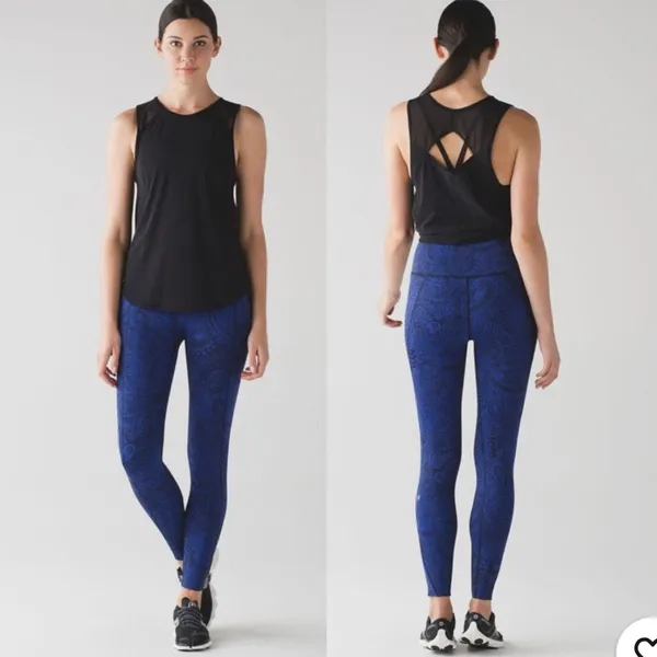 Lululemon Like Nothing 7/8 Tight in Antique Paisley Sapphire Leggings Sz 6 - Image 2