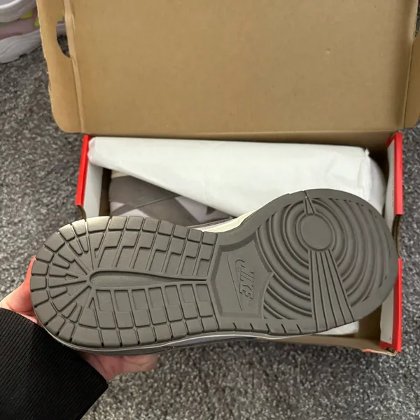 Nike Dunk Low Retro SE - Image 3