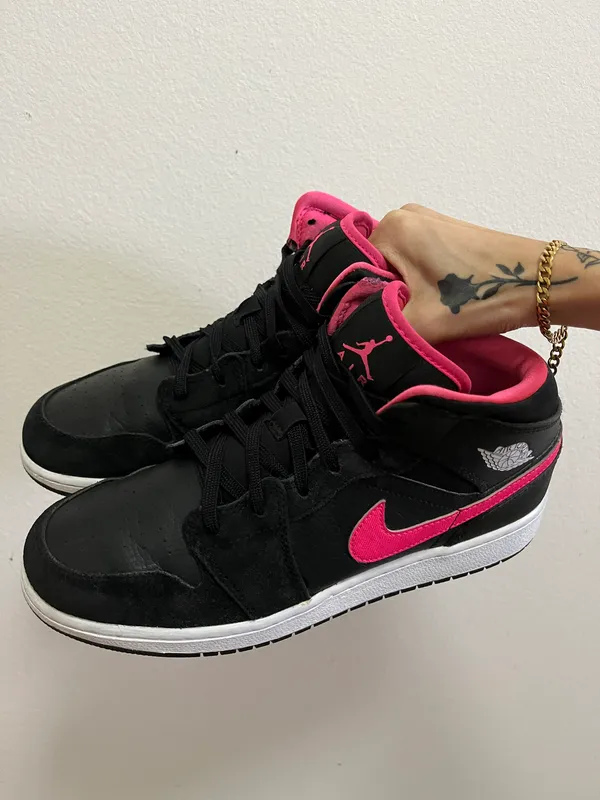 Jordan Air 1 Retro Mid GS ‘Hyper Pink’ - Image 6