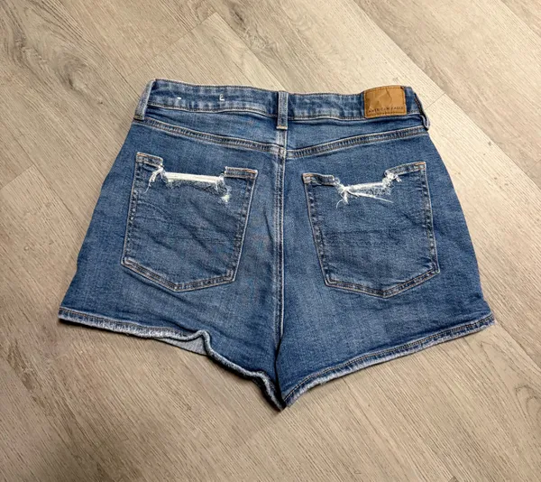 American eagle mom denim shorts  - Image 6