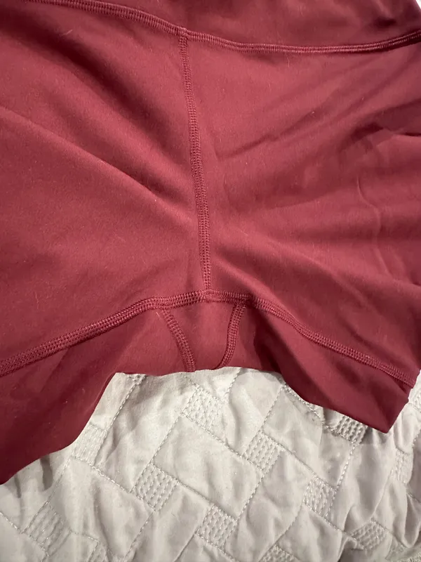 Wunder Lululemon Train Leggings High-Rise 25" Garnet - Image 4