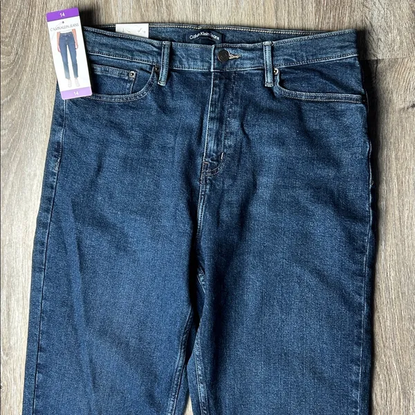 Calvin Klein Straight Leg Jeans Size 14 - Image 8