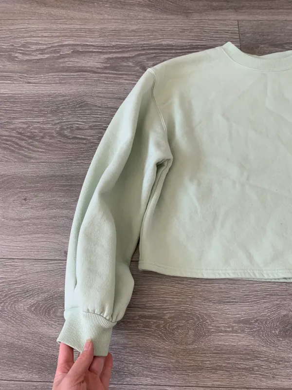 Universal Thread Crop Green Crewneck Sweatshirt  - Image 7