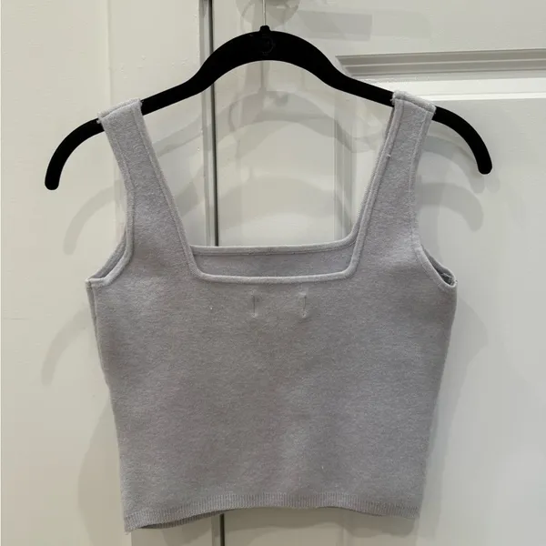 Abercrombie & Fitch Gray Knit Crop Top - Image 4