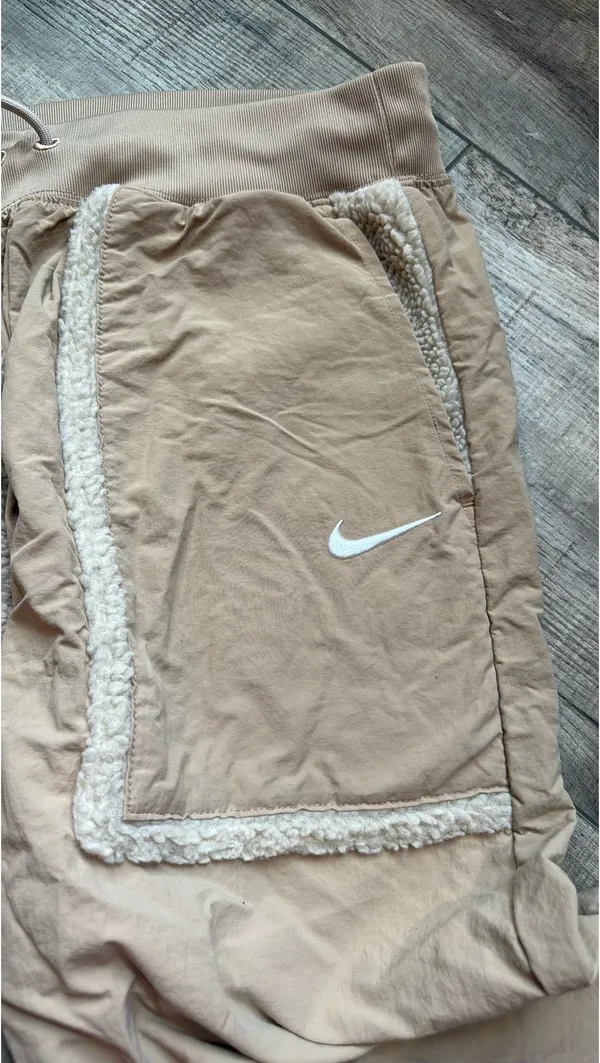 Nike Joggers Women’s - Image 3