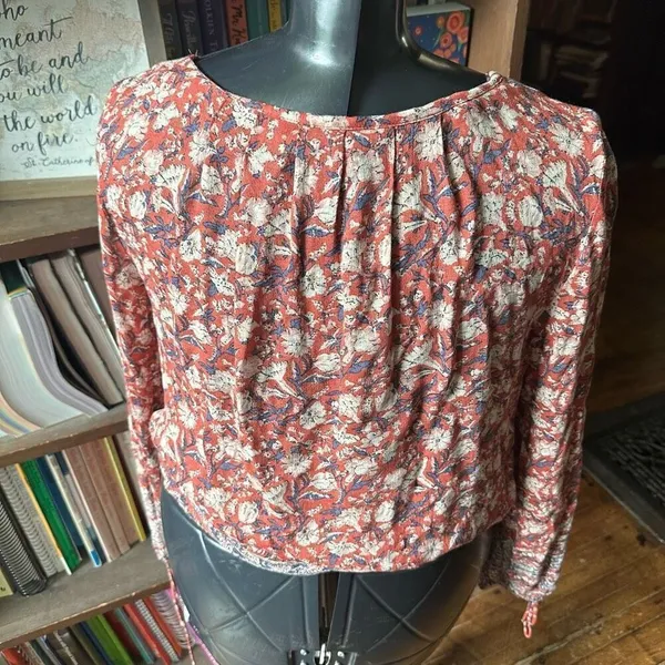 Lucky Brand floral lightweight boho peasant blouse - Image 3