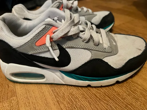 Nike Shoes - Image 2