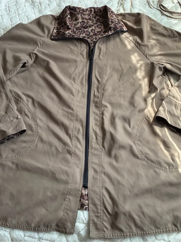 Beautiful reversible leopard - Image 4