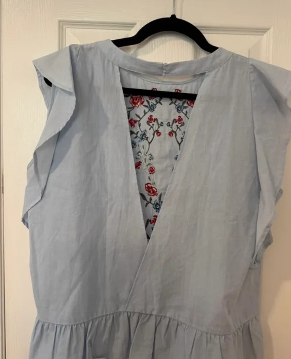 Ruffled Embroidered Top Blue Size L - Image 2