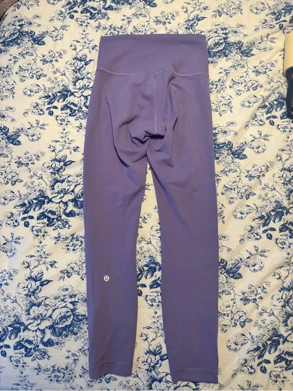 Purple Lululemon Leggings Size 6 - Image 6