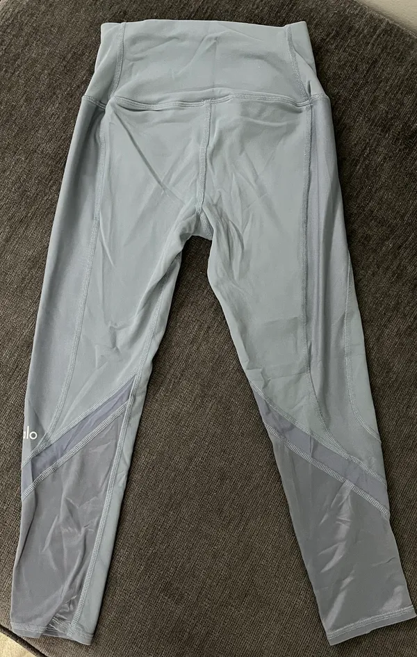 Alo Leggings - Image 2