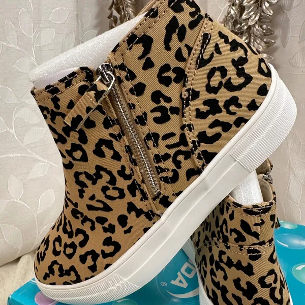 SODA‎ Bobcat Ltn Leopard Print High Top Sneakers Platform Size 9 Women's Shoes - Image 4