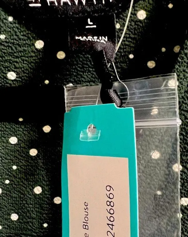41 Hawthorn Green V Neck Blouse Size L - Image 4