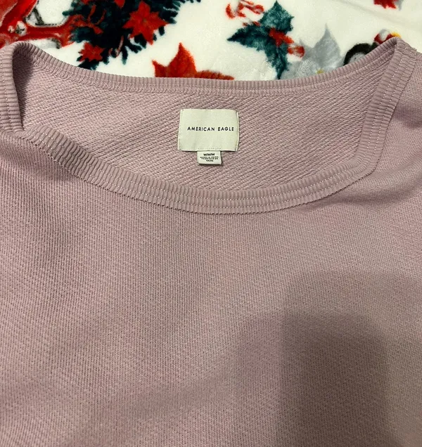 American Eagle Outfitters Cropped Sweatshirt - Image 3