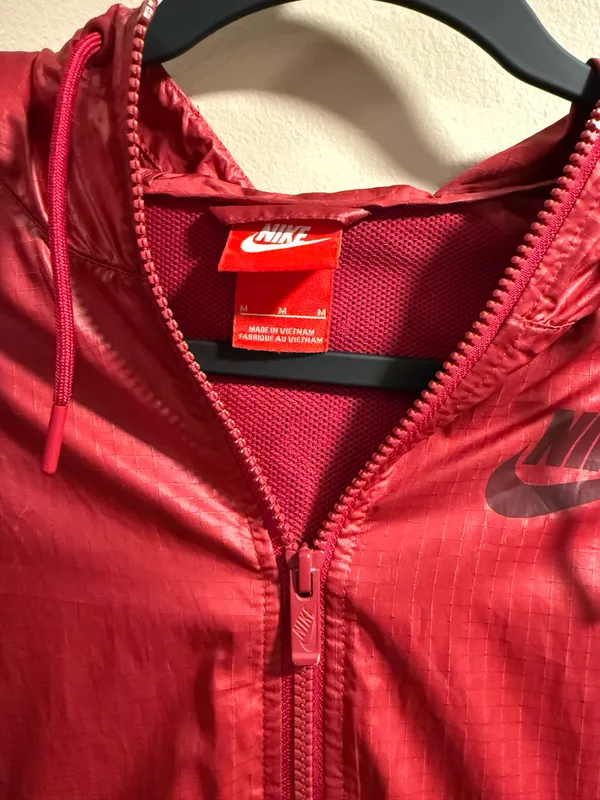 Nike Sportswear Windrunner hooded Jacket Women's size Medium - Image 2