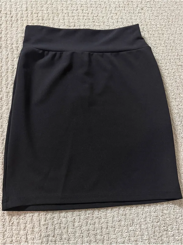 Emery Rose Black High Waist pencil Skirt Size M NWT - Image 2