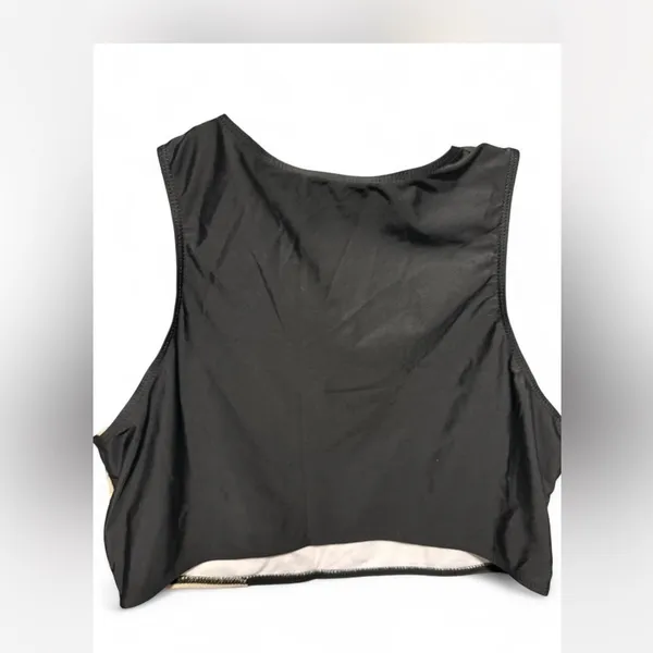 Colorblock Black and Beige high neck sports bra - Image 6